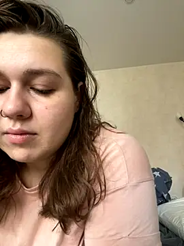 Snapshot of SuzieMurray chatting on October 19, 10:38 am SuzieMurray online show from October 19, 10:38 am