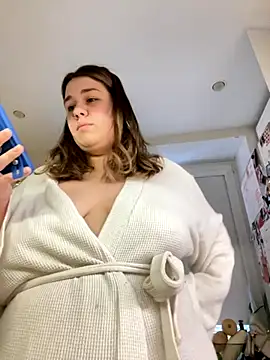 Snapshot of SuzieMurray chatting on November 7, 9:53 am SuzieMurray online show from November 7, 9:53 am