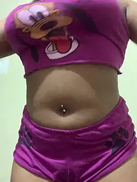 Snapshot of nanaypretinha chatting on December 18, 2:53 am nanaypretinha online show from December 18, 2:53 am