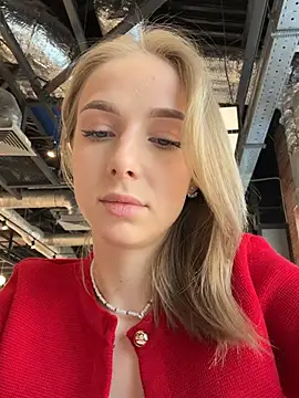 Snapshot of CaseyStar chatting on February 28, 9:36 am CaseyStar online show from February 28, 9:36 am