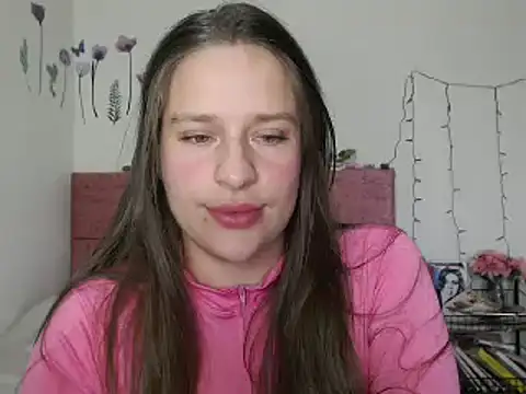 Snapshot of Serenity chatting on December 17, 10:11 pm Serenity online show from December 17, 10:11 pm