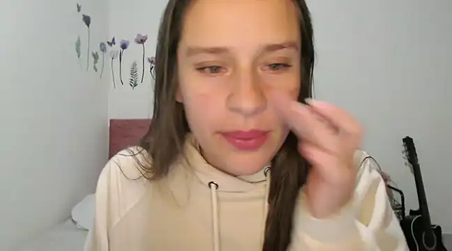 Snapshot of Serenity chatting on February 3, 11:58 pm Serenity online show from February 3, 11:58 pm