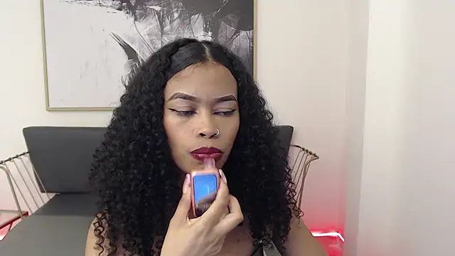 Snapshot of Shenna_brunette_ chatting on December 9, 4:05 pm Shenna brunette  online show from December 9, 4:05 pm