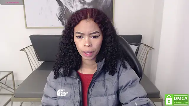 Snapshot of Shenna_brunette_ chatting on December 29, 1:06 pm Shenna brunette  online show from December 29, 1:06 pm