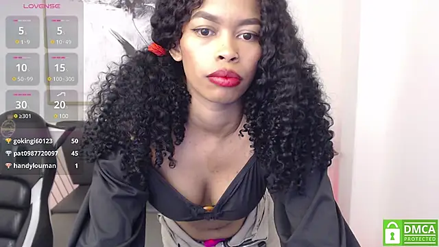 Snapshot of Shenna_brunette_ chatting on February 16, 4:10 pm Shenna brunette  online show from February 16, 4:10 pm