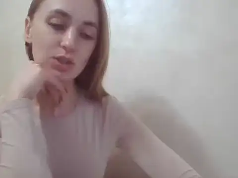 Snapshot of CaitlinaJayne23 chatting on March 17, 4:11 pm CaitlinaJayne23 online show from March 17, 4:11 pm