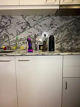 Snapshot of brazilianbbinuk chatting on February 17, 7:58 am brazilianbbinuk online show from February 17, 7:58 am