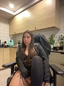 Snapshot of brazilianbbinuk chatting on November 13, 7:13 pm brazilianbbinuk online show from November 13, 7:13 pm