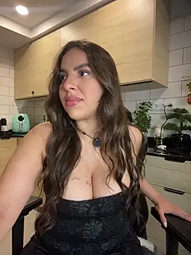 Snapshot of brazilianbbinuk chatting on November 14, 9:35 pm brazilianbbinuk online show from November 14, 9:35 pm