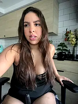 Snapshot of brazilianbbinuk chatting on November 18, 8:41 am brazilianbbinuk online show from November 18, 8:41 am