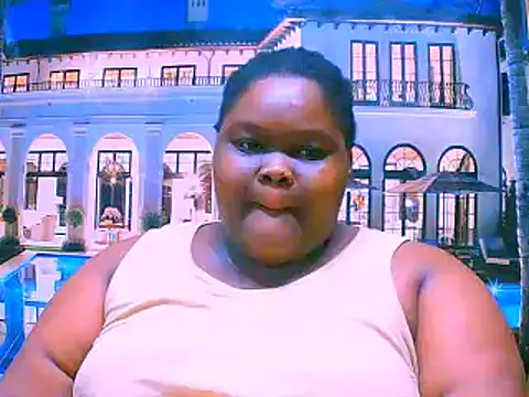 Snapshot of EbonyHotBuns chatting on October 24, 6:26 pm EbonyHotBuns online show from October 24, 6:26 pm