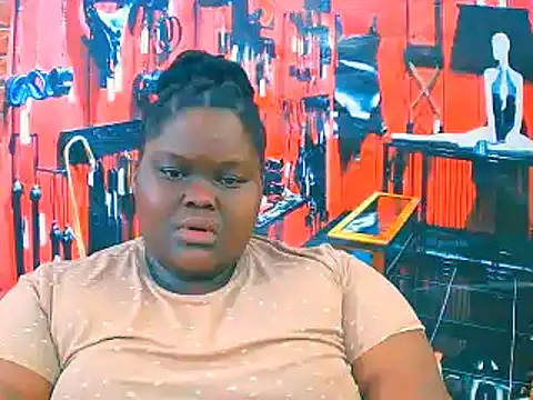 Snapshot of EbonyHotBuns chatting on November 9, 6:55 am EbonyHotBuns online show from November 9, 6:55 am