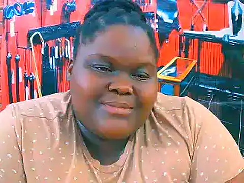 Snapshot of EbonyHotBuns chatting on November 11, 7:19 am EbonyHotBuns online show from November 11, 7:19 am