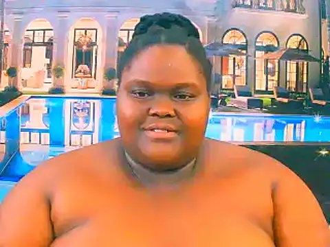 Snapshot of EbonyHotBuns chatting on December 3, 10:35 am EbonyHotBuns online show from December 3, 10:35 am