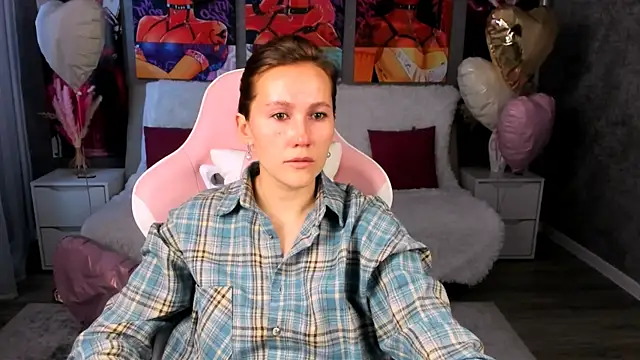 MichelleOrtis online show from March 2, 6:25 am