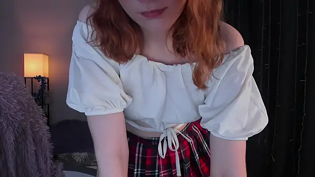 Snapshot of ReddHotPipper chatting on January 12, 3:12 am ReddHotPipper online show from January 12, 3:12 am