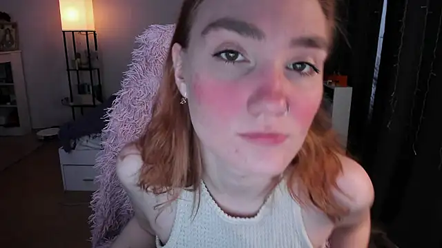 Snapshot of ReddHotPipper chatting on February 17, 3:36 am ReddHotPipper online show from February 17, 3:36 am