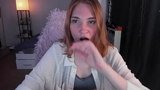 ReddHotPipper online show from April 7, 3:51 am