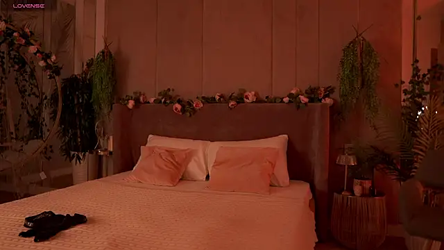 Snapshot of Smiley_Mia chatting on September 21, 5:09 am Smiley Mia online show from September 21, 5:09 am