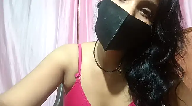 poojaxxx65 online show from February 22, 11:13 pm