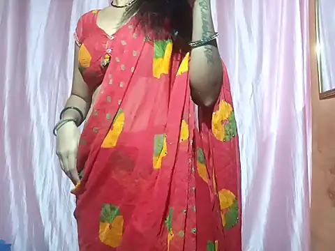 poojaxxx65 online show from March 5, 9:05 am