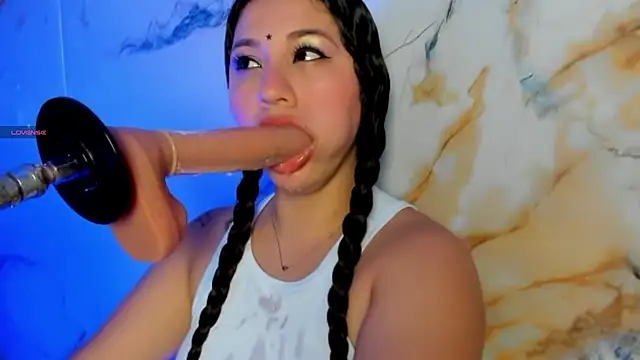 hade cute online show from April 7, 5:13 pm