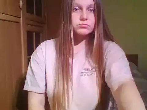 Snapshot of Evasapples chatting on February 11, 7:16 pm Evasapples online show from February 11, 7:16 pm