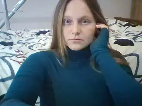 Snapshot of Evasapples chatting on February 26, 8:33 pm Evasapples online show from February 26, 8:33 pm