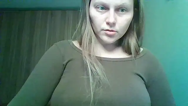 Evasapples online show from March 5, 9:55 pm