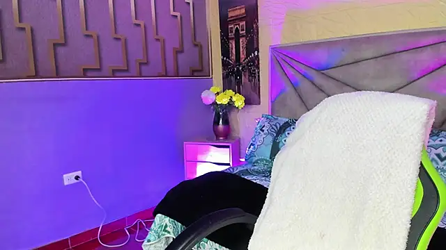 Snapshot of maria_paulac chatting on September 19, 4:58 am maria paulac online show from September 19, 4:58 am