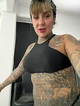 remyflux666 online show from February 25, 4:33 am