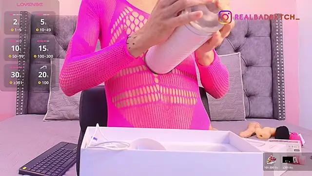 Realbadbxtch online show from January 16, 1:48 pm