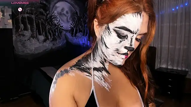 Snapshot of becca_diamond chatting on October 28, 7:38 pm becca diamond online show from October 28, 7:38 pm