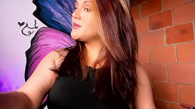 Snapshot of becca_diamond chatting on May 28, 7:22 pm becca diamond online show from May 28, 7:22 pm