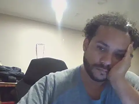 Snapshot of Chef-Munchies69 chatting on November 23, 11:21 am Chef-Munchies69 online show from November 23, 11:21 am