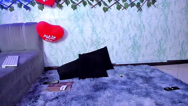 Snapshot of Pamesmith chatting on February 26, 3:21 am Pamesmith online show from February 26, 3:21 am