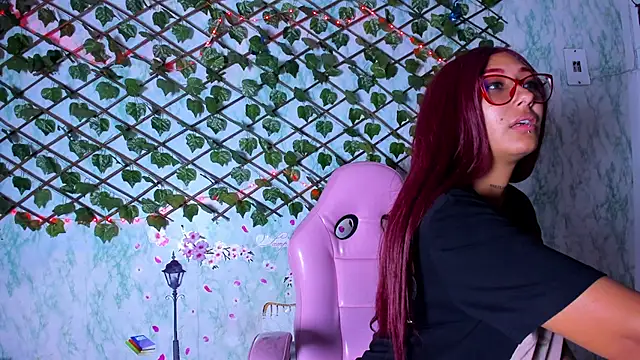 Snapshot of Pamesmith chatting on September 25, 2:37 am Pamesmith online show from September 25, 2:37 am