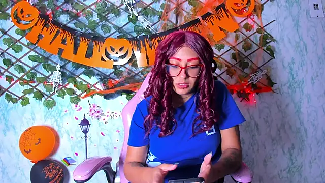 Snapshot of Pamesmith chatting on October 18, 2:25 am Pamesmith online show from October 18, 2:25 am