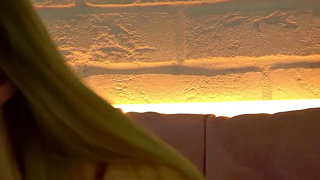 MilanaBalmain online show from November 19, 4:07 pm