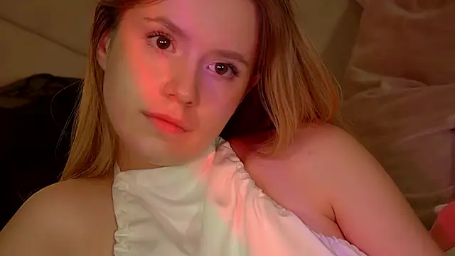 MilanaBalmain online show from November 25, 4:40 pm