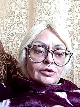 Gardener of Illusions online show from February 5, 10:44 pm