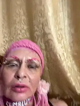 Gardener of Illusions online show from March 19, 10:53 pm