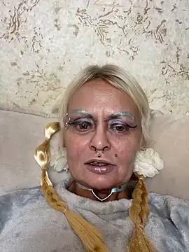 Gardener of Illusions online show from September 21, 9:49 pm