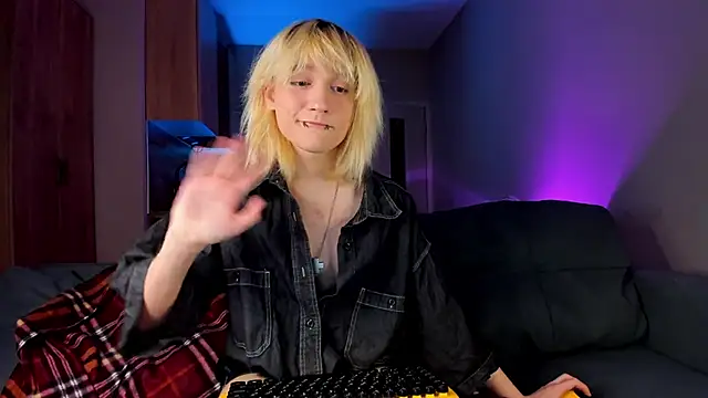 Snapshot of Gregory_Byyrd chatting on January 2, 7:51 pm Gregory Byyrd online show from January 2, 7:51 pm