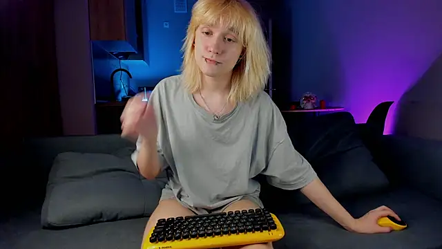 Snapshot of Gregory_Byyrd chatting on March 22, 10:59 pm Gregory Byyrd online show from March 22, 10:59 pm