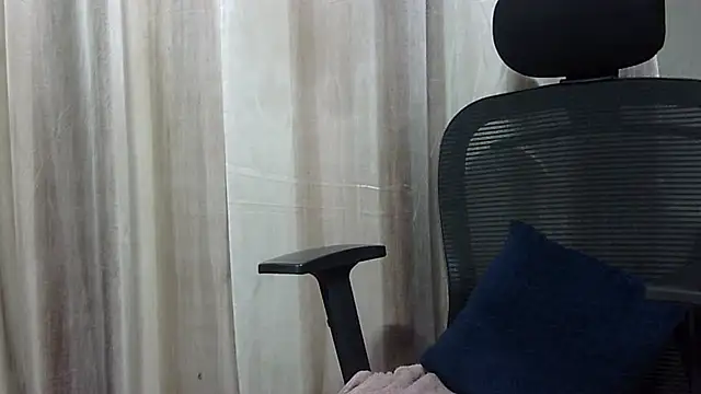 Snapshot of Lovely_Sanvi chatting on March 19, 2:59 am Lovely Sanvi online show from March 19, 2:59 am