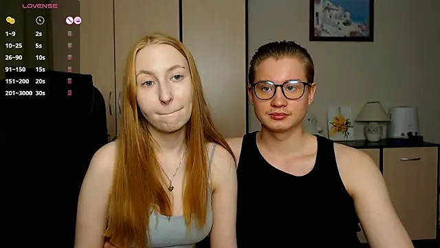 Snapshot of AliceStoneJhonyStone chatting on February 11, 5:07 pm AliceStoneJhonyStone online show from February 11, 5:07 pm