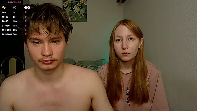 Snapshot of AliceStoneJhonyStone chatting on March 15, 2:45 pm AliceStoneJhonyStone online show from March 15, 2:45 pm