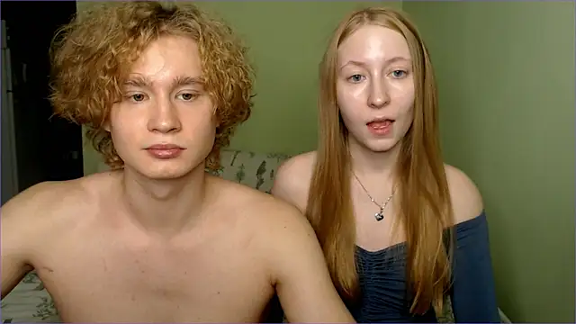 Snapshot of AliceStoneJhonyStone chatting on October 24, 4:58 pm AliceStoneJhonyStone online show from October 24, 4:58 pm