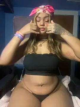 Snapshot of y0urlilgf chatting on December 20, 12:30 am y0urlilgf online show from December 20, 12:30 am